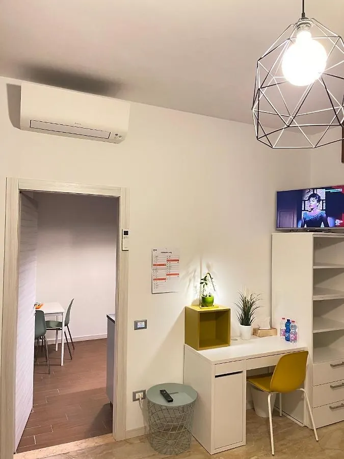 Smart Design Apartment Central Station Bergamo