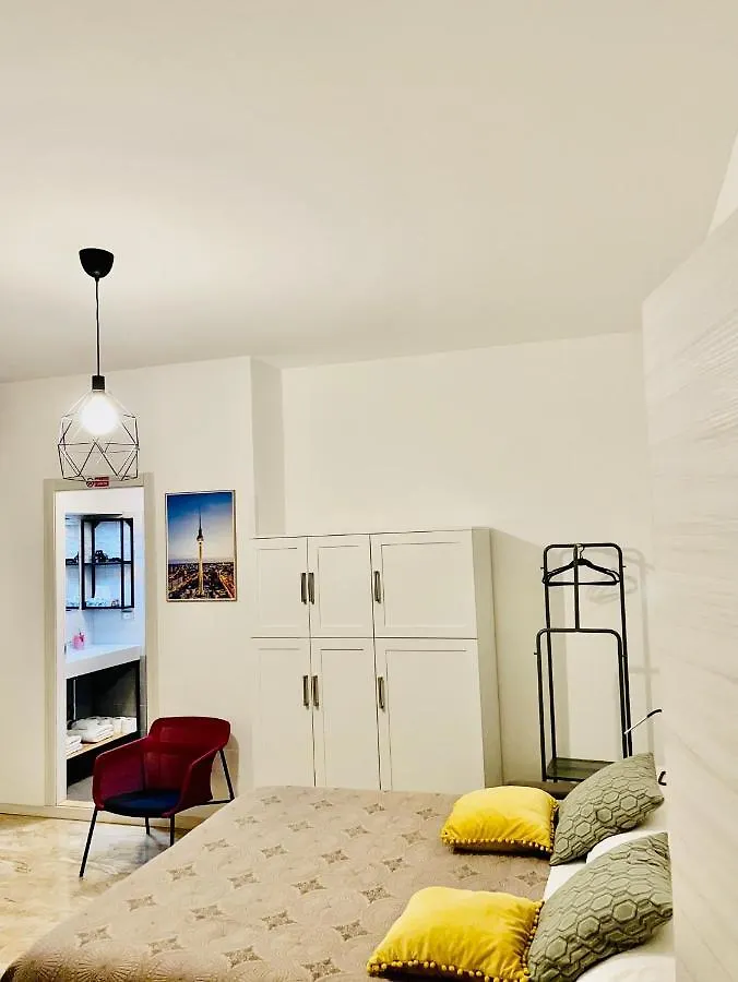 Smart Design Apartment Central Station Bergamo