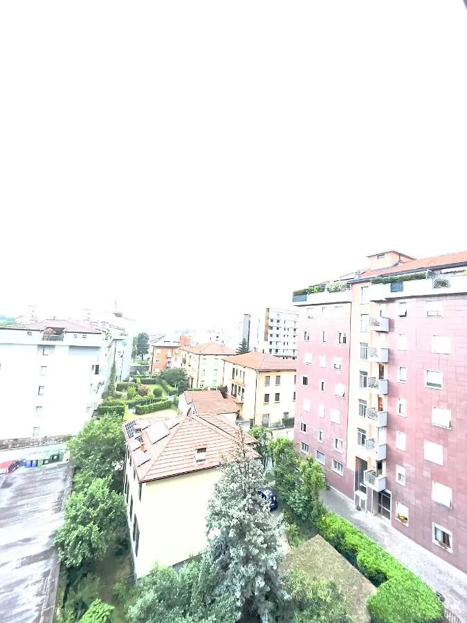 Smart Design Apartment Central Station Bergamo